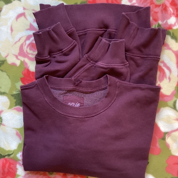 Aerie The Chill Oversized Crew Sweatshirt *Royal Berry* EUC* Small - Picture 2 of 8